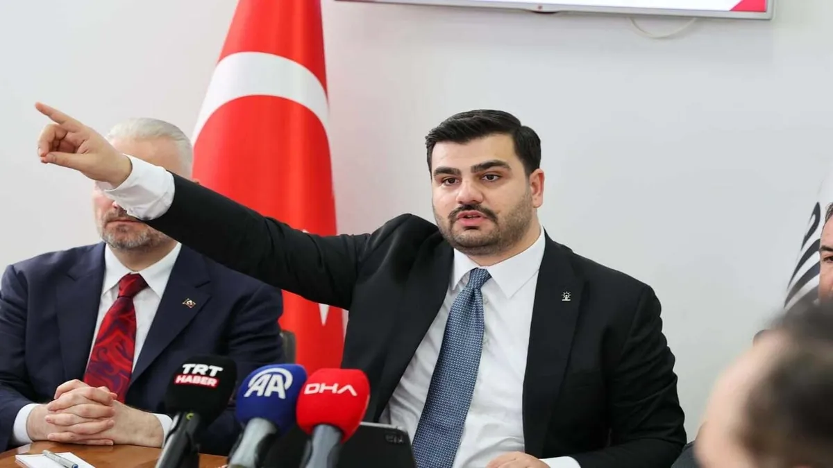 AK Parti Genel Sekreteri Eyüp Kadir İnan açıkladı: 3 isme tazminat davası