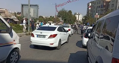 Haliliye’de seyir halindeki otomobil alev aldı #sanliurfa