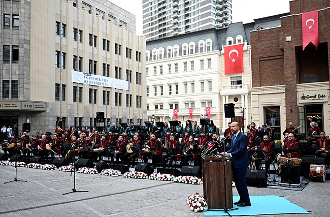bilal-erdogan-kendi-kulturunu-bilen-insan-dunyaya-soyleyecek-sozu-olan-insandir-1791479752880.jpeg Bilal Erdoğan: