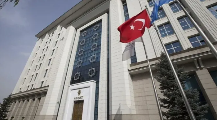 son-dakika-cemil-tugay-ak-partide-genel-merkez-binasina-geldi-baskan-erdogan-bugun-rozet-takacak-1791358895183.png