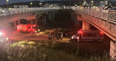 Sivas’ta otomobil köprüden uçtu! 2 yaralı #sivas