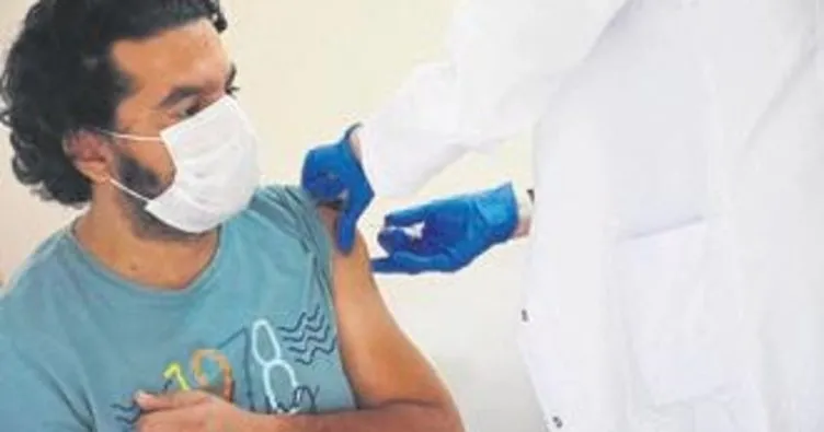 Çin’den gelen aşı, İzmir’de uygulanıyor