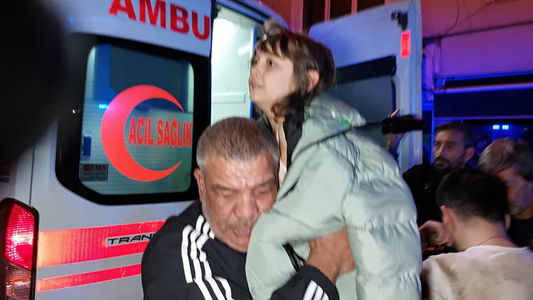 Samsun’da 4 katlı binada yangın çıktı: 11 kişi dumandan etkilendi