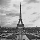 Alman askerleri Paris’e girdi