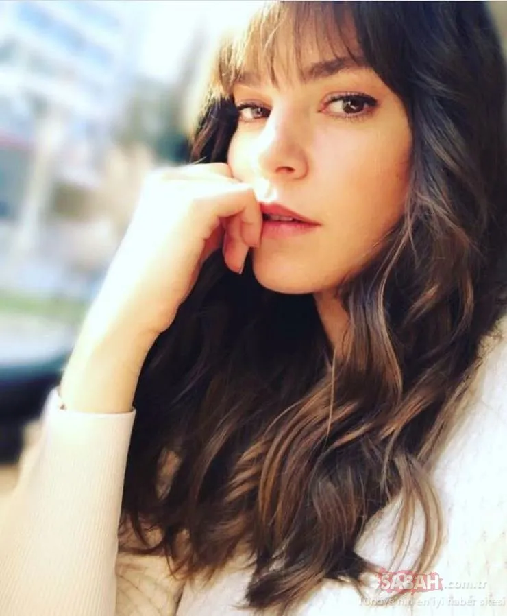 36 yaşındaki Aslı Enver son hali ile liseli kızlara benzetildi… Aslı