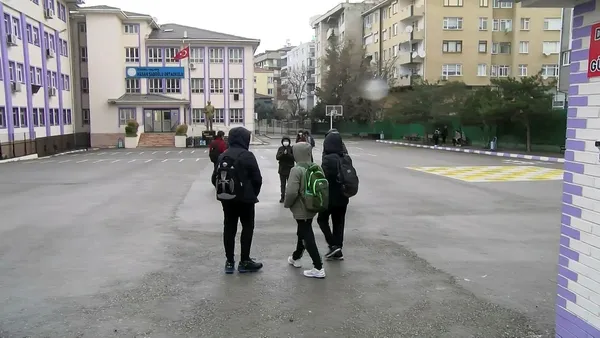 Yüz yüze eğitime ilişkin son dakika açıklamaları peş peşe: Lise sınavları nasıl ve ne zaman yapılacak? Müfredat nasıl olacak?