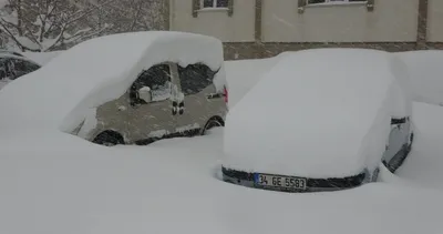 Beyaza bürünen kentte yoğun mesai