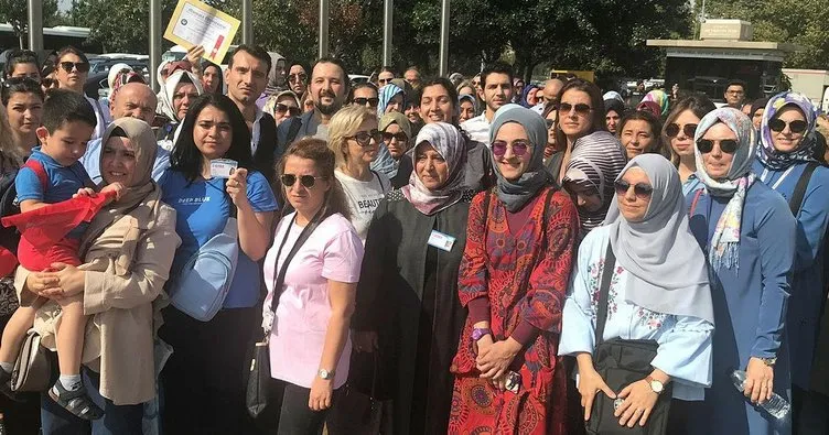 İşten atılan öğretmenler İBB’yi protesto etti