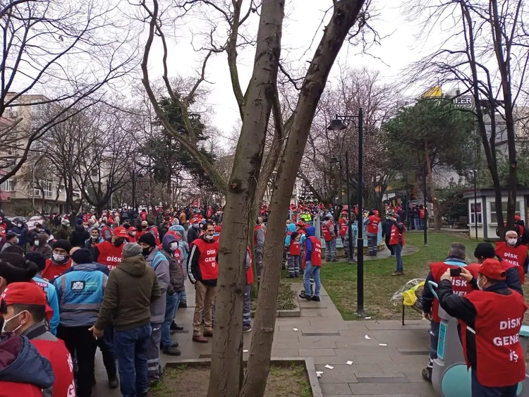 CHP’li belediyelerde grev şoku! Beşiktaş Belediyesi işçileri de greve başladı