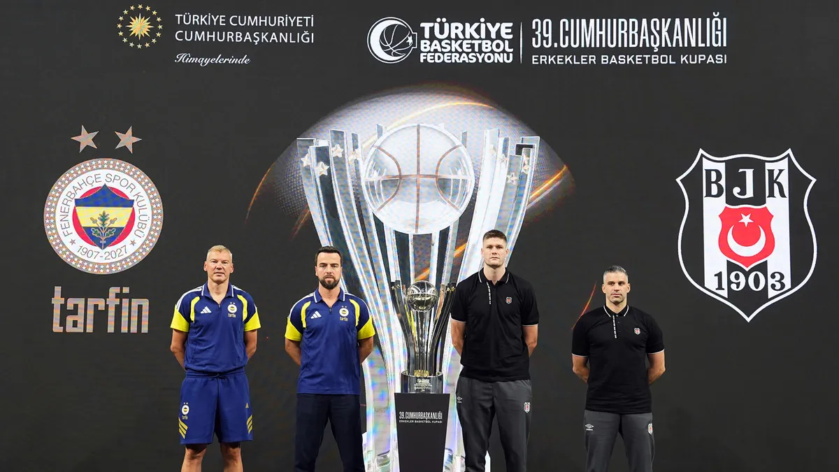 CANLI | Fenerbahçe Tarfin ile Beşiktaş kupa için sahada! haber görseli