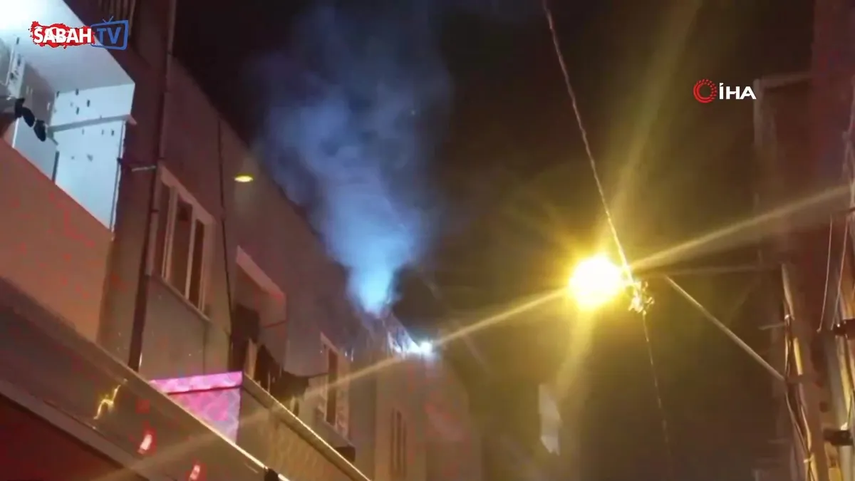 Bursa’da apartmanın çatı katında yangın | Video videosunu izle Bursa’da apartmanın çatı katında yangın | Video videosunu izle