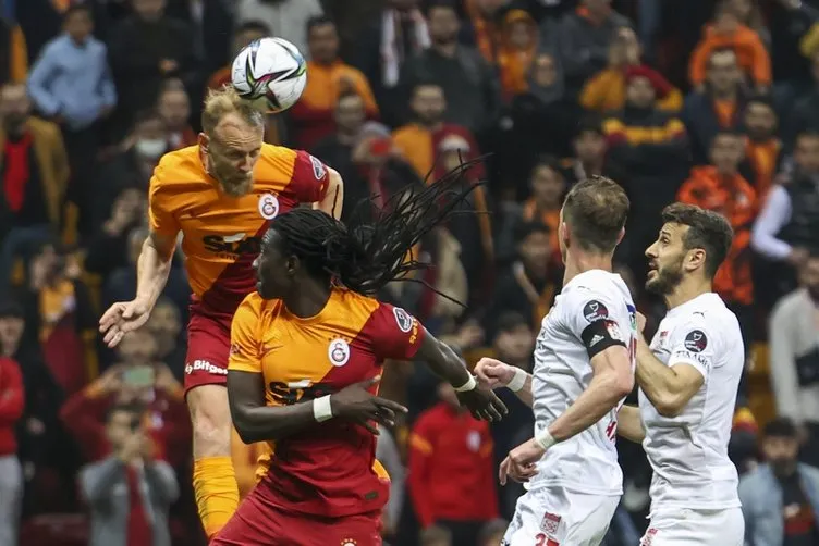 Son dakika: Sivasspor yenilgisi sonrası Galatasaray için olay sözler! Yönetim neyse takım da o!