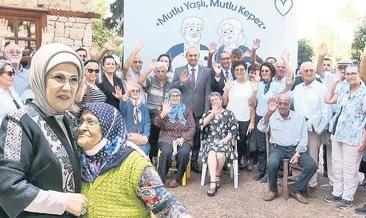 Dünya Yaşlılar Günü’nde Türkiye büyüklerine koştu... Ellerinizden öperiz