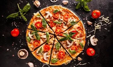 İtalya evinize geliyor: En çıtır pizza tarifi