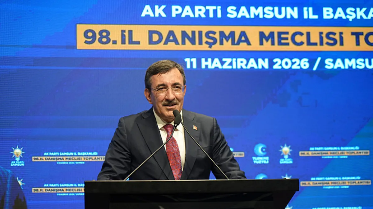 Cumhurbaşkanı Yardımcısı Cevdet Yılmaz: Türkiye ekonomisi geçen yıl 1,6 trilyon doları aştı Cumhurbaşkanı Yardımcısı Cevdet Yılmaz: Türkiye ekonomisi geçen yıl 1,6 trilyon doları aştı