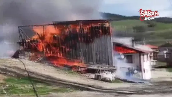 Bolu’da yangın: 3 ev 1 samanlık küle döndü, 2 yaralı | Video