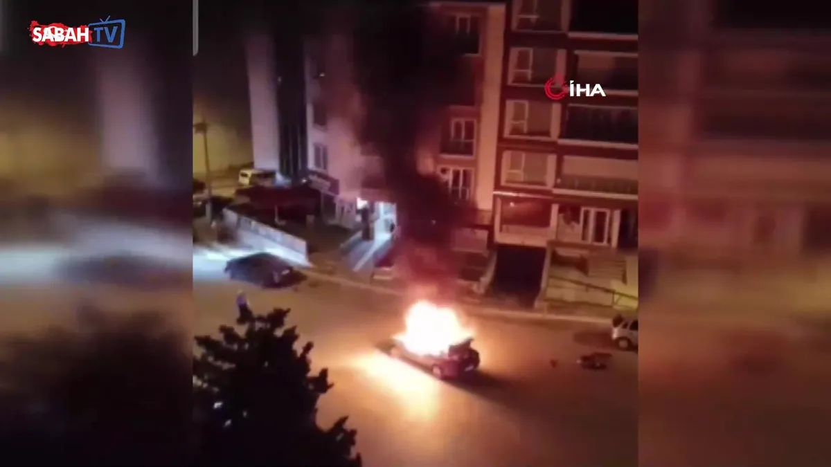 Ankara’da seyir halindeki araç alev alev yandı | Video videosunu izle Ankara’da seyir halindeki araç alev alev yandı | Video videosunu izle
