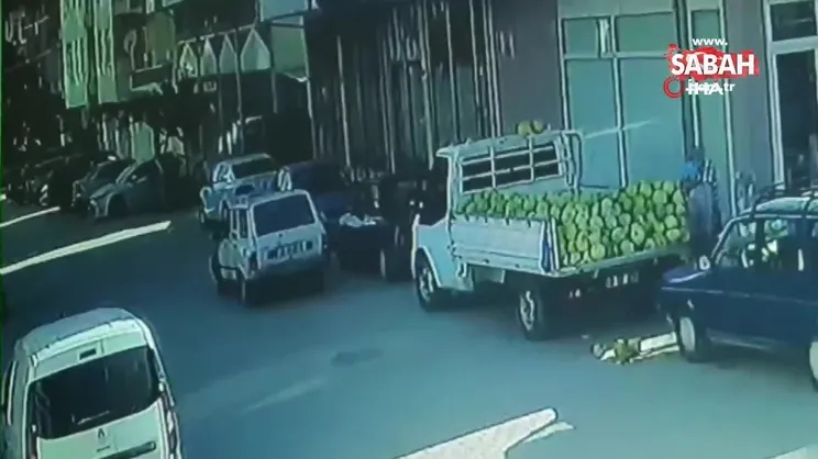 Çorum'da köstebek tabancası patladı, panik anları kameralara yansıdı: 2 yaralı | Video