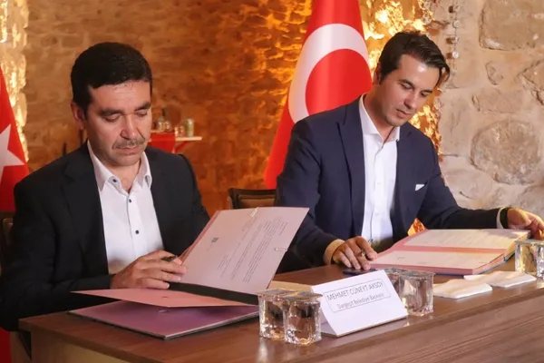 midyatta-hukumlulerin-turizm-islerinde-calistirilmasi-protokolu-imzalandi-1690444512410.jpg