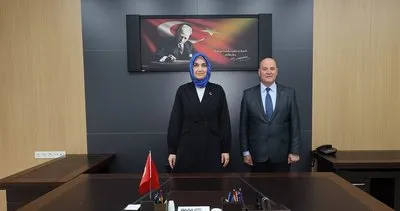 Vali Yiğitbaşı, yeni kütüphaneyi inceledi #afyonkarahisar