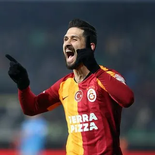 Emre Akbaba'nın performansı Belhanda'yı unutturdu