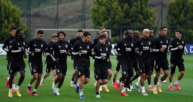 Beşiktaş'a iki isimden iyi haber!