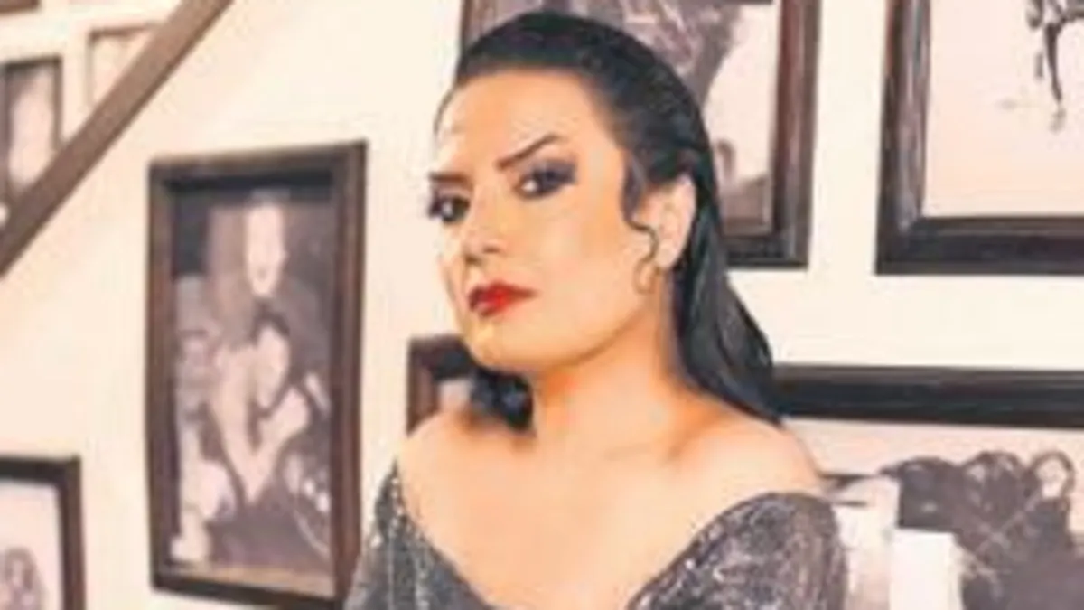 Sevmenin acı tarafını anlatıyor