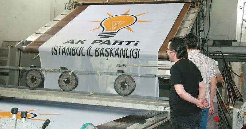 Ak Parti Istanbul Il Baskanliginin Devasa Bayraklari Denizli De Basiliyor Son Dakika Haberler