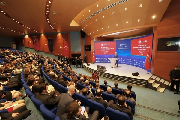kuresel-ticaretin-kurallari-yeniden-yaziliyor-uluslararasi-rekabete-10-yilda-783-milyon-tl-aktarildi-1779359264214.jpg