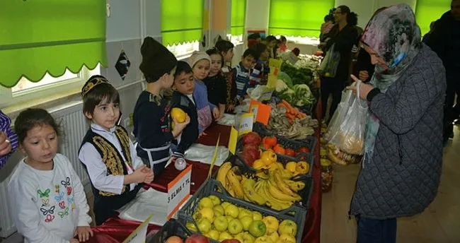 minikler yerli mali icin pazar kurdu