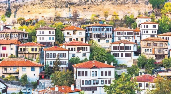 safranboluya-sonbahar-cok-yakisiyor-1792241640903.jpeg