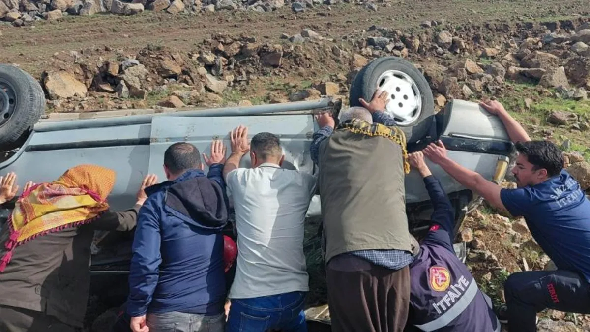 Şanlıurfa-Diyarbakır karayolunda kaza! 1 kişi yaralandı Şanlıurfa-Diyarbakır karayolunda kaza! 1 kişi yaralandı