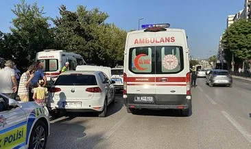 Bursa'da kontrolden çıkan otomobil, polis aracına çarptı: 2 yaralı #bursa