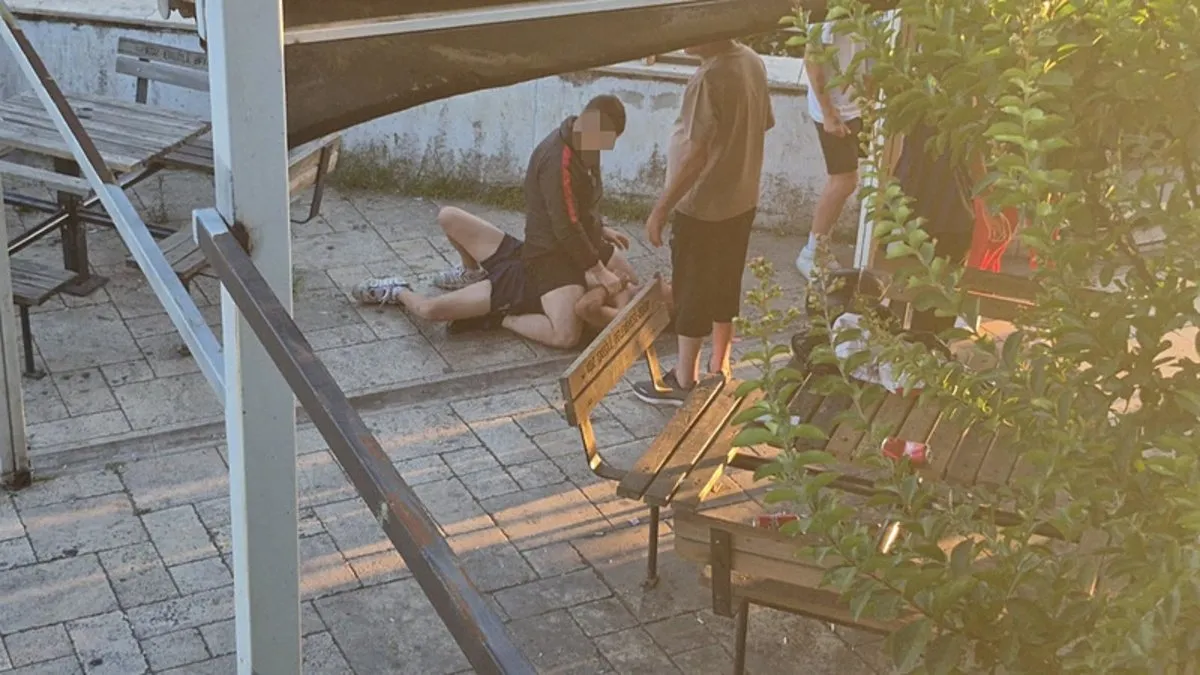 Kavgayı ayırmak isteyen polise yumrukla saldırdı: O şüpheli tutuklandı!