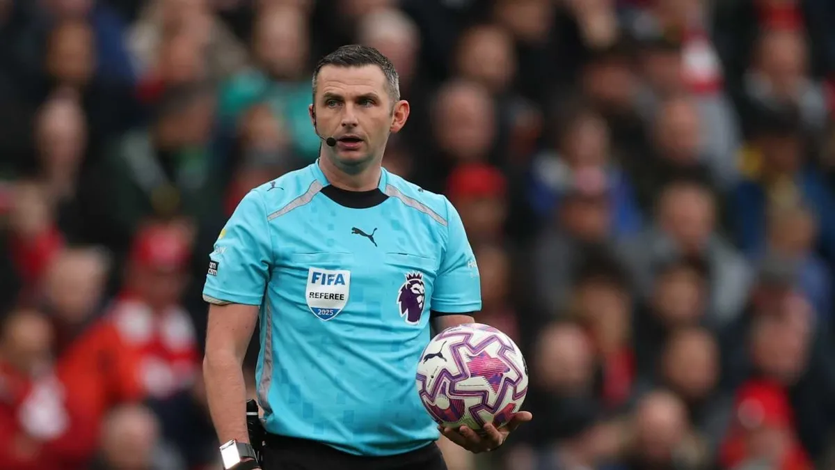 Türkiye-İtalya maçının hakemi Michael Oliver!