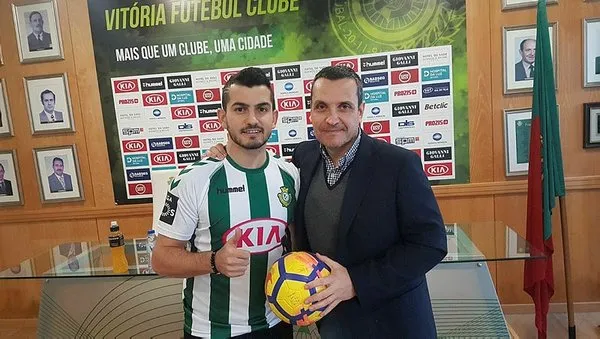 Emrah Başsan Portekiz'de kurtarıcı olarak karşılandı!