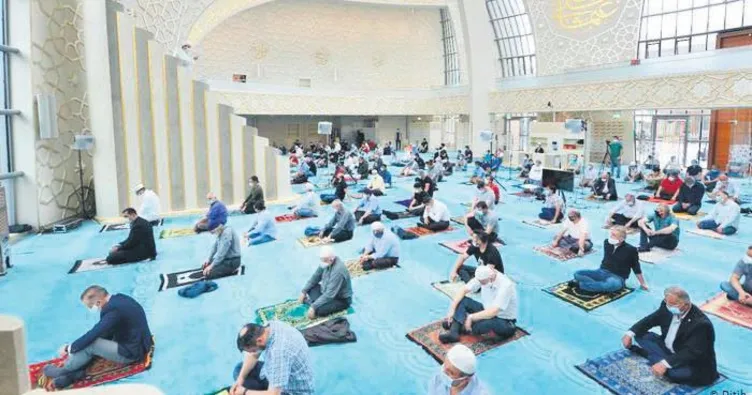 Almanya hızla normalleşiyor