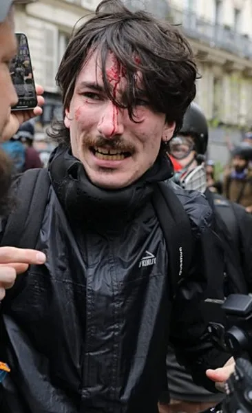 Fransa’da 1 Mayıs olayları! Polis eylemcilere müdahale etti