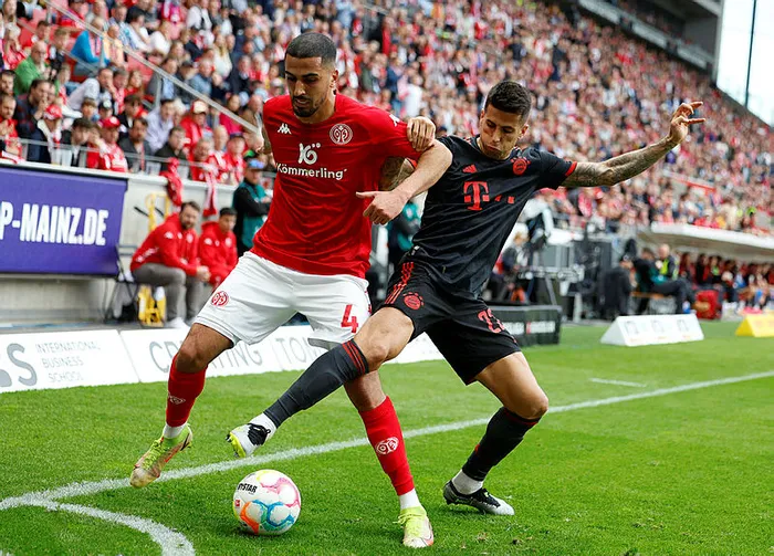 bayern-munih-deplasmanda-mainz-05e-3-1-yenilerek-sampiyonluk-yolunda-yara-aldi-1682178841516.jpg