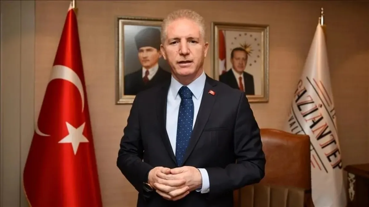 İstanbul Valisi Gül'den sağanak uyarısı: "Özel araçlarınızla trafiğe çıkmaktan kaçının"