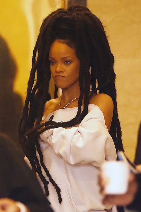 İşte Rihanna’nın çok konuşulacak yeni stili