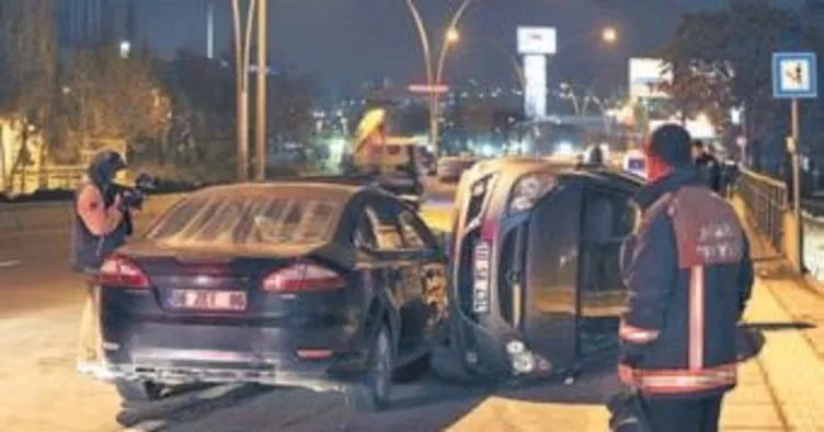 Mevlana Bulvarı’nda trafik kazası: 2 yaralı
