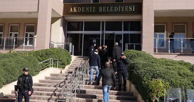 Mersin’de HDP’li Akdeniz Belediyesi’ne kayyum atandı
