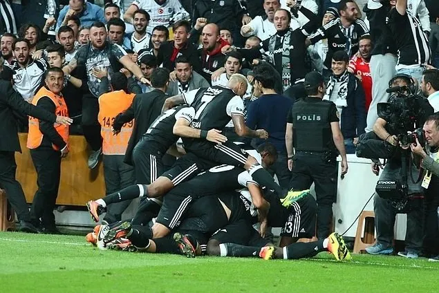 Son dakika: Son 30 yılın unutulmaz Beşiktaş-Galatasaray derbileri! 'Sergen attı, şampiyonluk geldi' ve derbi yarıda kaldı!