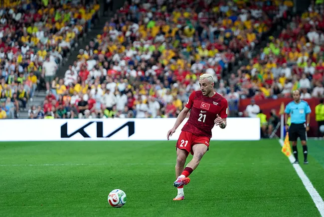 turkiye-paraguay-canli-2026-dunya-kupasinda-a-milli-futbol-takiminin-rakibi-paraguay-iste-montellanin-11i-1781920535622.jpeg