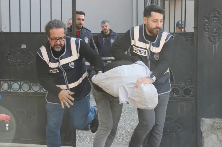 Cani eşi, 3 yaşındaki oğlunun boğazına bıçak dayamıştı... Vicdanları sızlatan olayda yeni detaylar