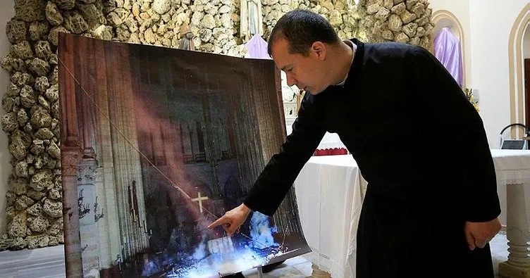 İzmir’de Notre Dame için bağış toplandı
