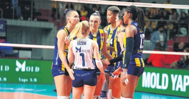 F.Bahçe Voleybolda tam gaz