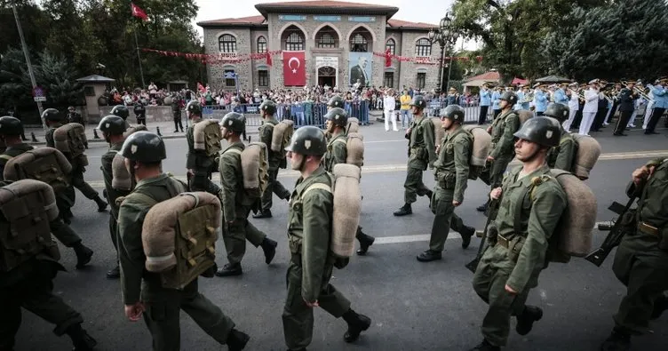 Ankara’da ’30 Ağustos Kortej Yürüyüşü’