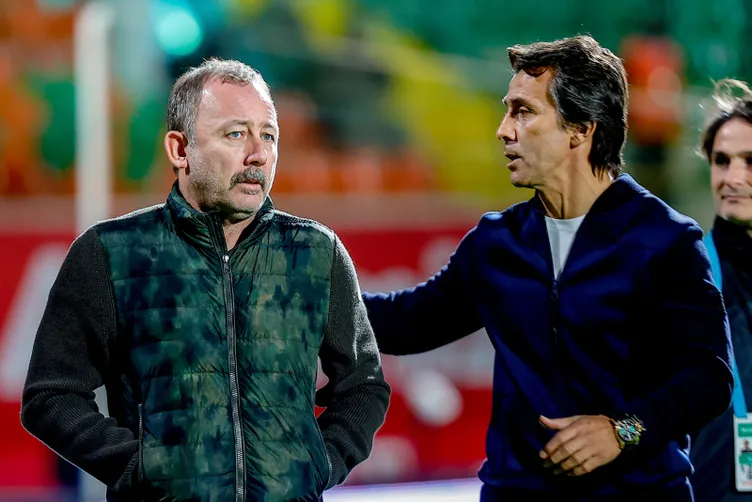 Son dakika: Galatasaray'da Torrent'in yerine 3 isim! Sergen Yalçın derken yapılan teklifi ilk kez açıkladı